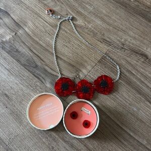 Erstwilder poppy field stud earrings and necklace set red New in box